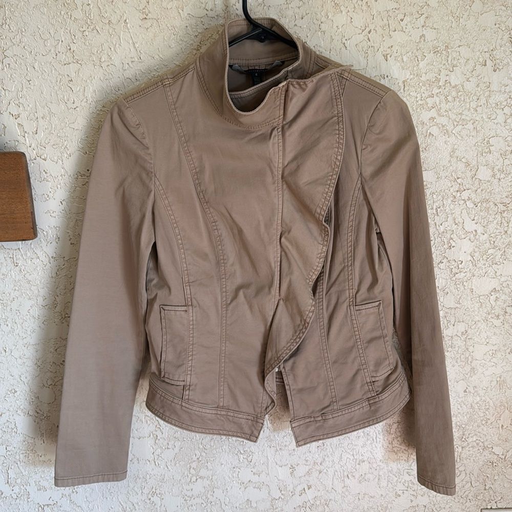 White House Black Market Ruffle Front Jacket - Picture 6 of 17